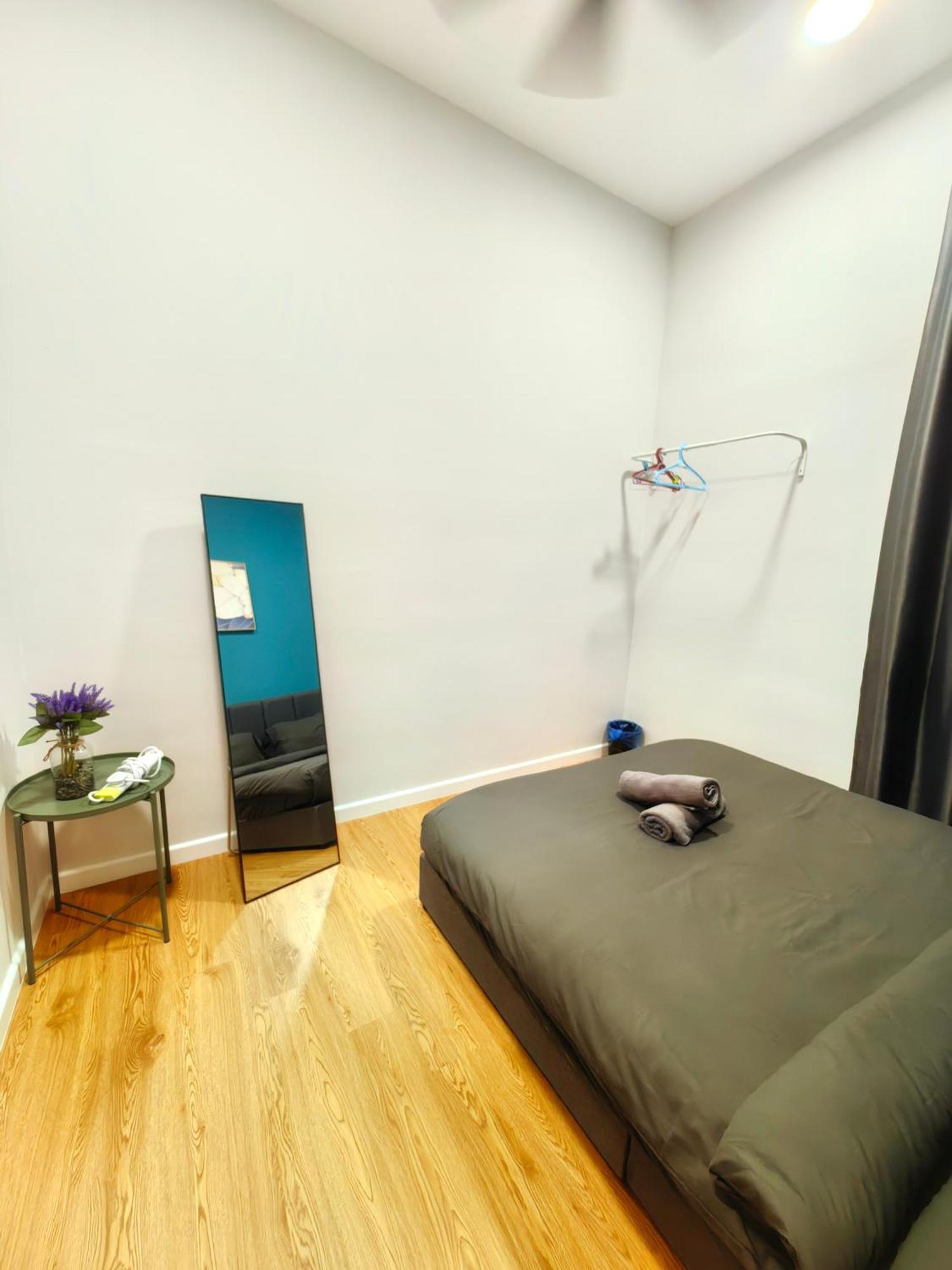 Chambers By One 39 Gather *